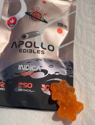 Apollo Sour Peach Shooting Stars photo review