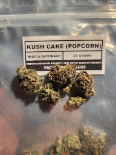 Click to view full screen Kush Cake (Popcorn) photo review