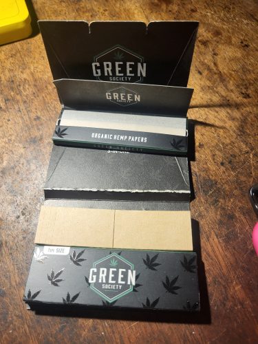 Click to view full screen Green Society Rolling Papers & Filter Bundle photo review