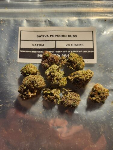 Click to view full screen Sativa Popcorn Buds photo review